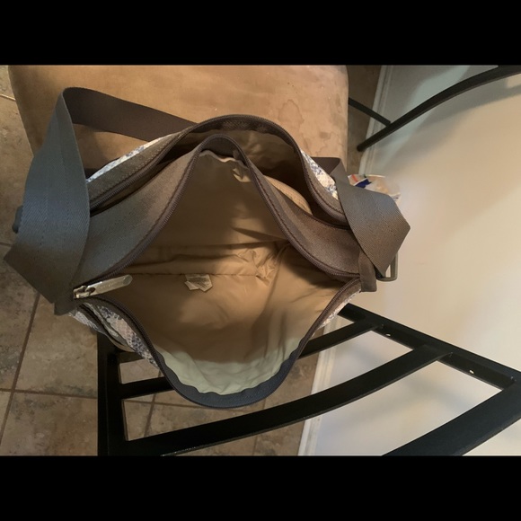 Snake skin print Lesportsac crossbody bag, used - Picture 5 of 7